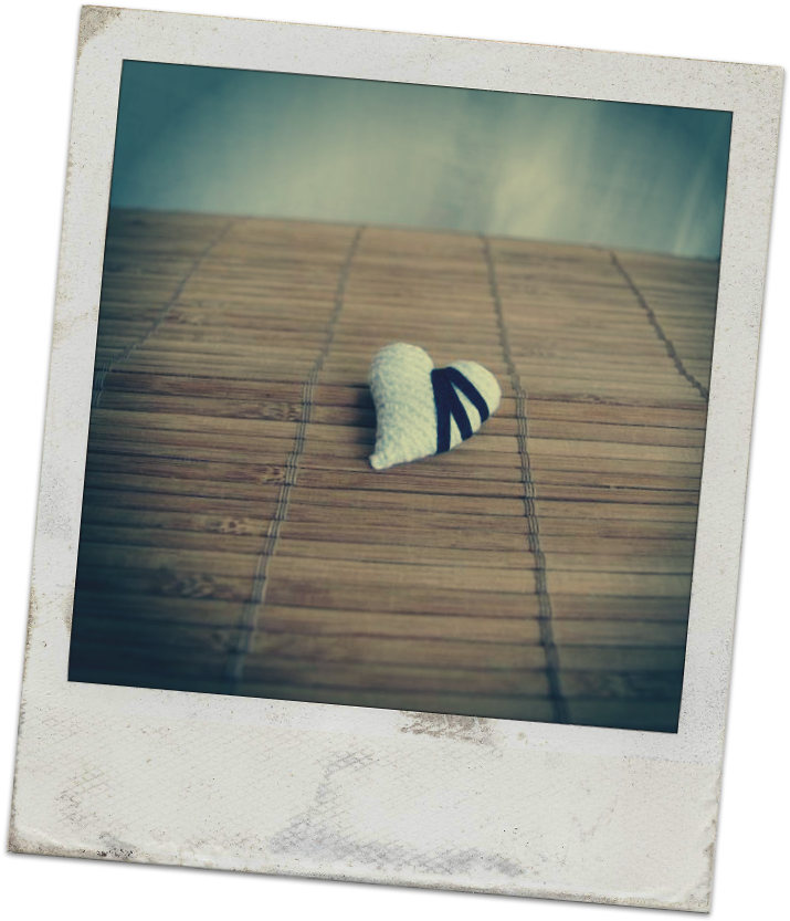 Corazón Blanco Y Negro - Picture Frame (723x843), Png Download