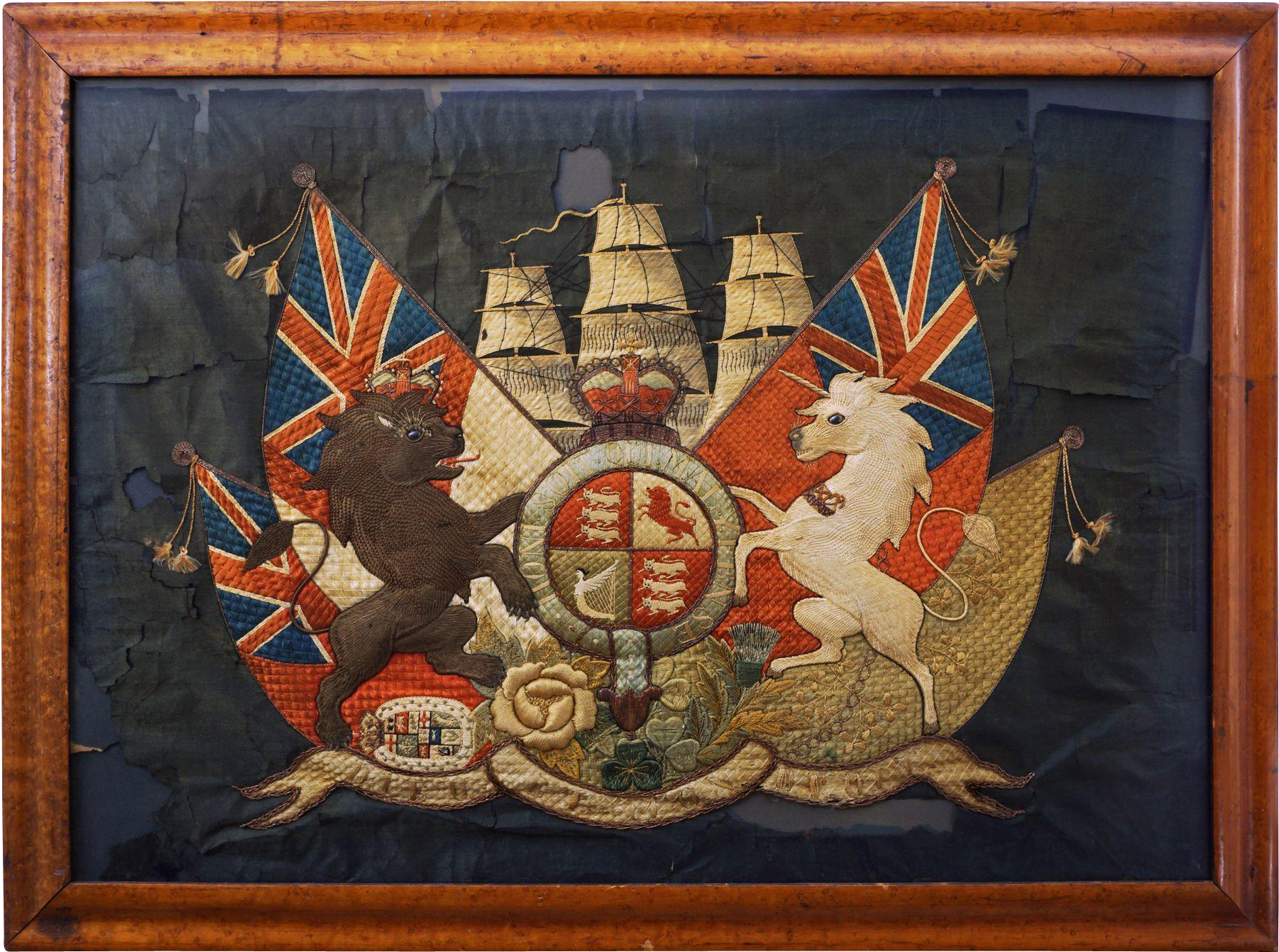 Embroidered Royal Coat Of Arms United Kingdom Lion, - Picture Frame (1801x1801), Png Download