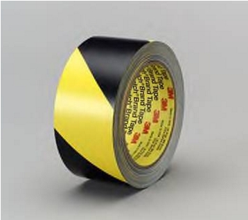 Cinta De Vinilo Con Franjas De Seguridad 766i - 3m 57022 Caution Stripe Tape 2w X108 Ft. Roll (426x378), Png Download