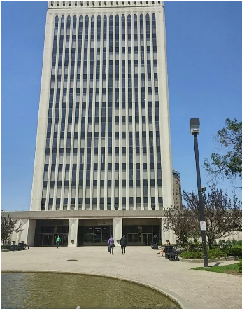 It Will Be A Busy Monday Night For Regina City Council - Commercial Building (880x440), Png Download