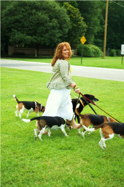 Nefesh Chaya Spends Time With Her Beagles And Cherishes - Atlanta (1024x640), Png Download