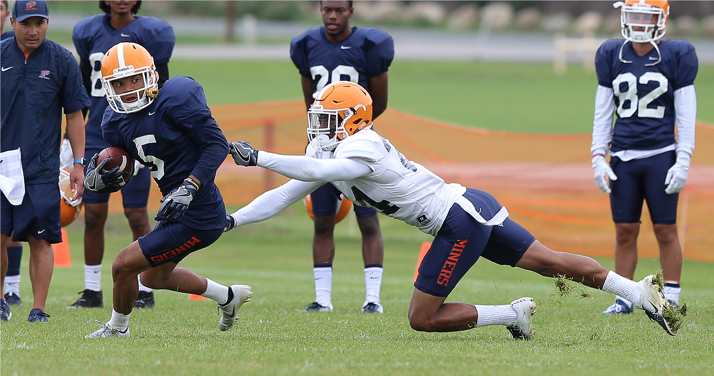 636695280707155486 Gallery 2 - Sprint Football (2400x1800), Png Download