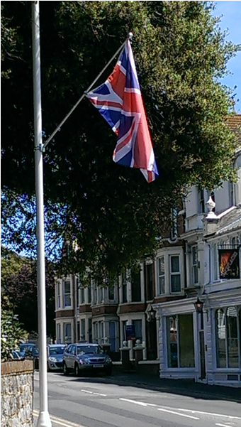 Union Flag On Sandgate High Street Lampost - Flag (600x600), Png Download