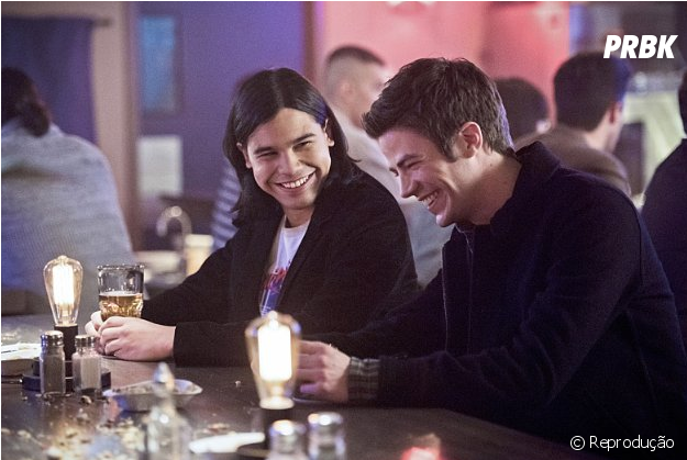 De "the Flash\ - Flash Barry And Cisco (624x600), Png Download