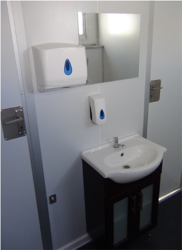 Having - Urinal (500x500), Png Download