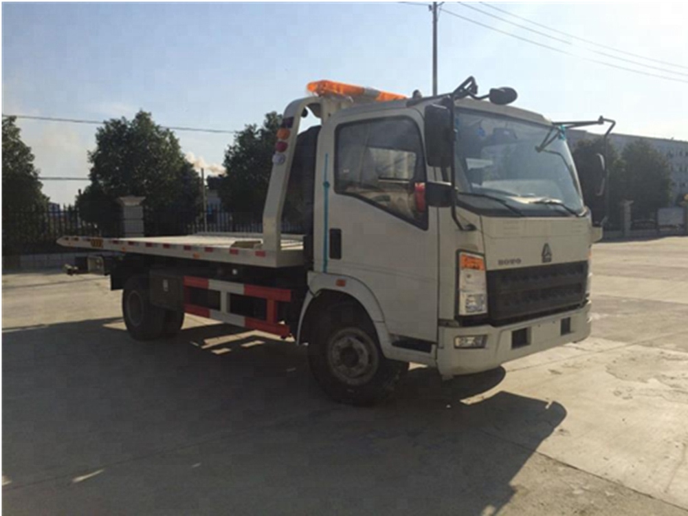 3t 5 Ton Flatbed Trailer Wrecker Truck Dongfeng Howo - Tow Truck (1000x1000), Png Download