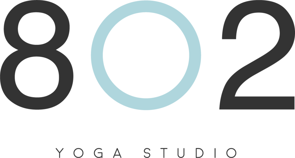 Logo 802 Yoga Studio Positivo - Yoga (1000x537), Png Download