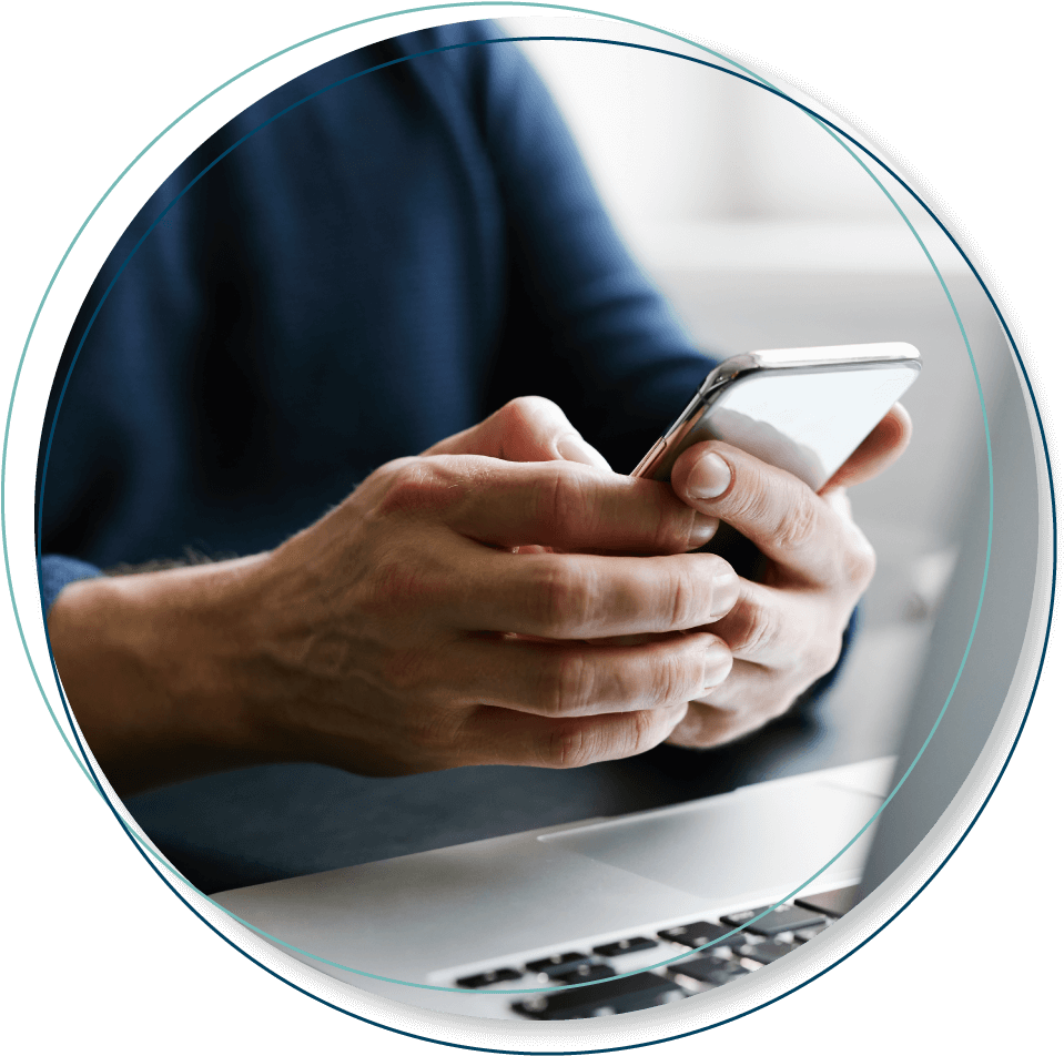 Man On Phone Circle - Smartphone (1000x1000), Png Download