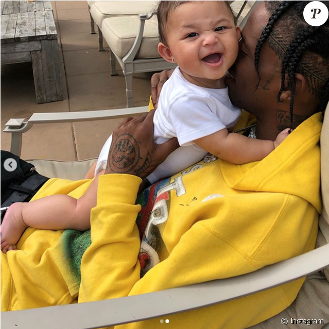 Travis Scott Et Sa Fille Stormi À New York - Travis Scott Et Sa Fille (950x651), Png Download