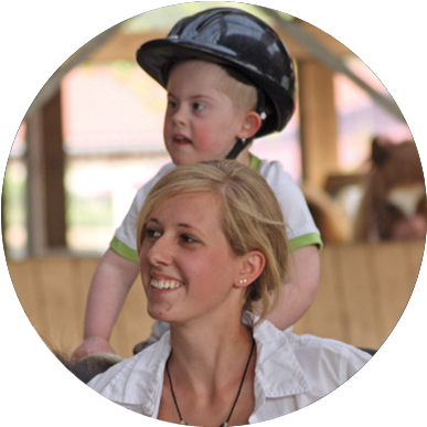 The Kraft Covered Lunging Pen Provides An Attractive - Police Officer (400x400), Png Download