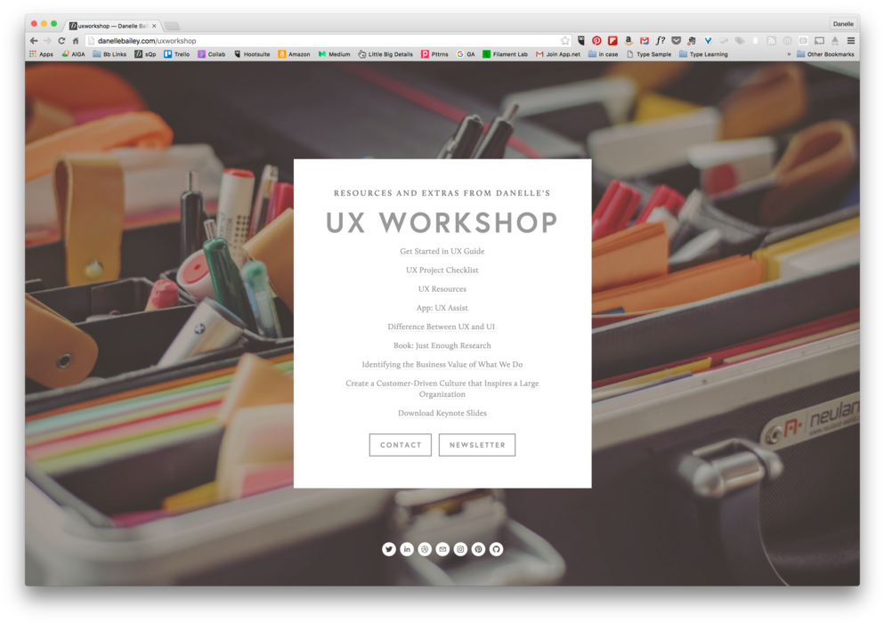 2 Example Live - Office Stationery (1000x705), Png Download