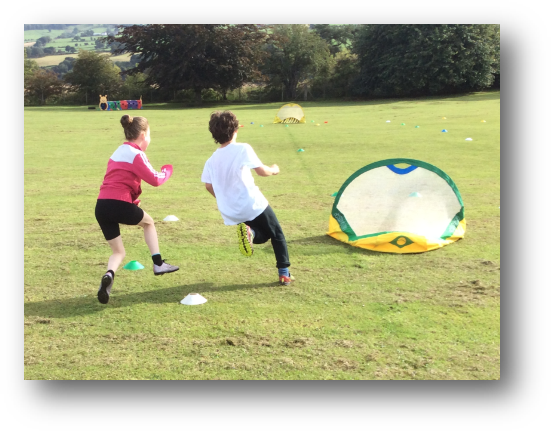 Dressing In The Goalie Kit To Defend The Goal Was A - Kick (1924x1513), Png Download