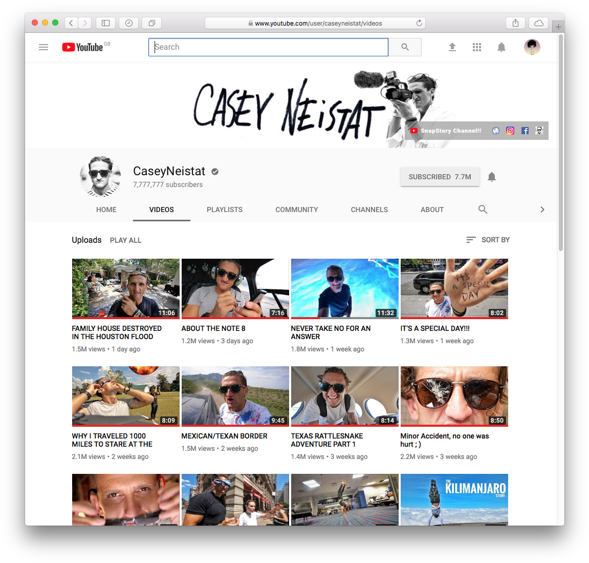 Casey Just Reached 7,777,777 Subscribers - Casey Neistat Round Ornament (1166x1112), Png Download