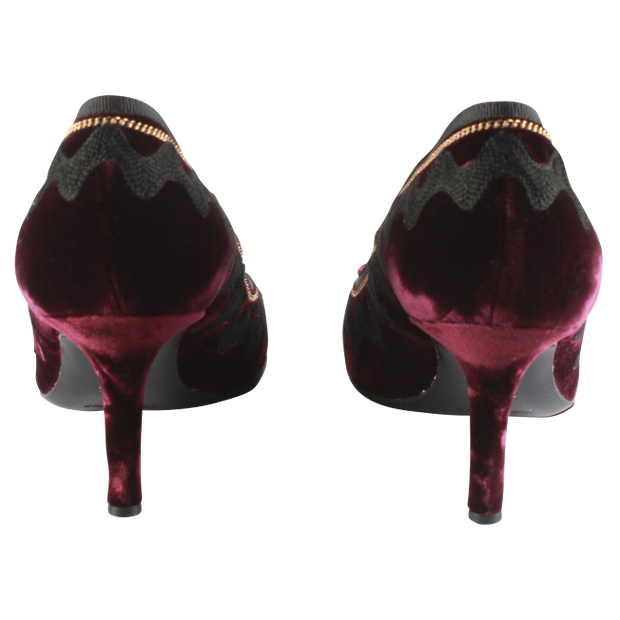 Yves Saint Laurent Burgundy Velvet Heels - Basic Pump (620x620), Png Download