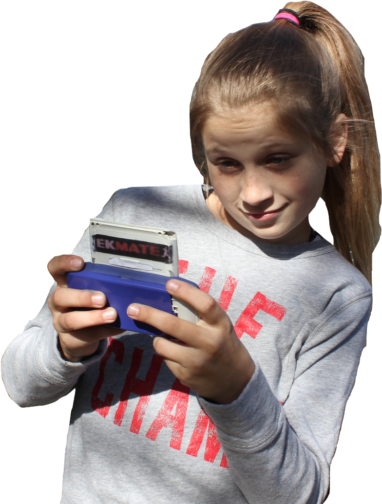 Gracey Young With Tek-mate - Tek Mate Phone (1084x1118), Png Download