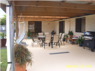 Family Home Only 35 Minutes To Brisbane City And 40 - Sliding Door (800x533), Png Download