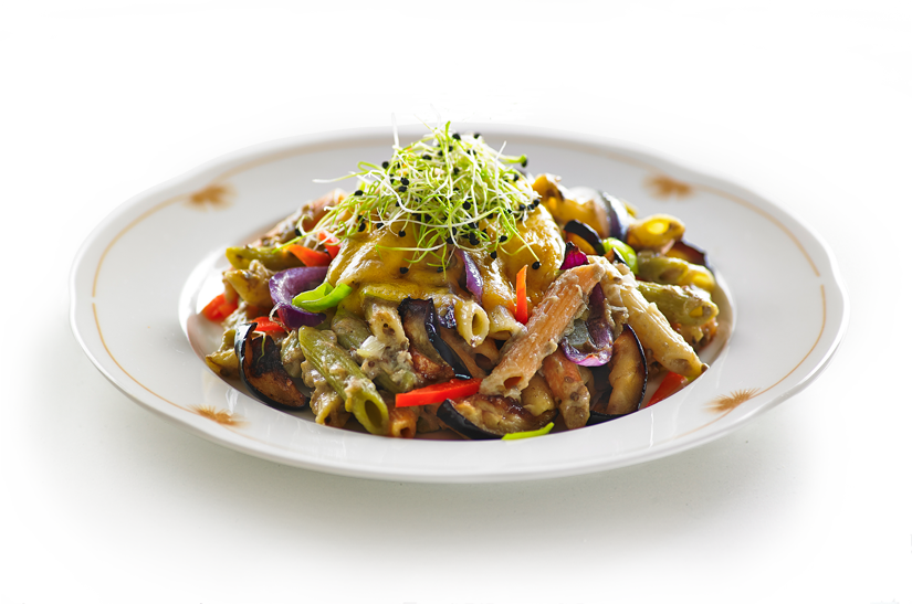 Pasta Salad With Aubergines - Vegan Sweet Potato Buddha Bowl (825x547), Png Download