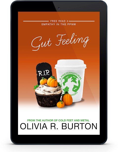 Image - Dekokissen Halloween Cupcakes Klebefieber (495x640), Png Download