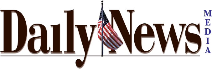 Chris Pratt And Anna Faris Have Housing Agreement - Flag Of The United States (700x237), Png Download