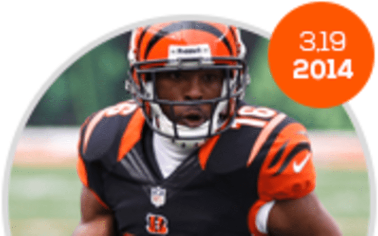 </td> <td Width="390">march 19 Andrew Hawkins Signed - Kick American Football (824x464), Png Download