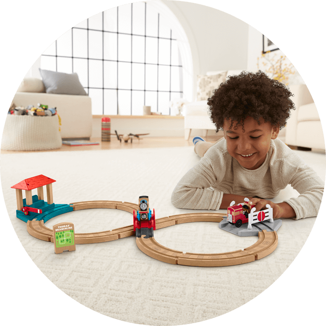 Thomas & Friends - Fisher-price Thomas And Friends Racing Figure 8 Set (673x673), Png Download