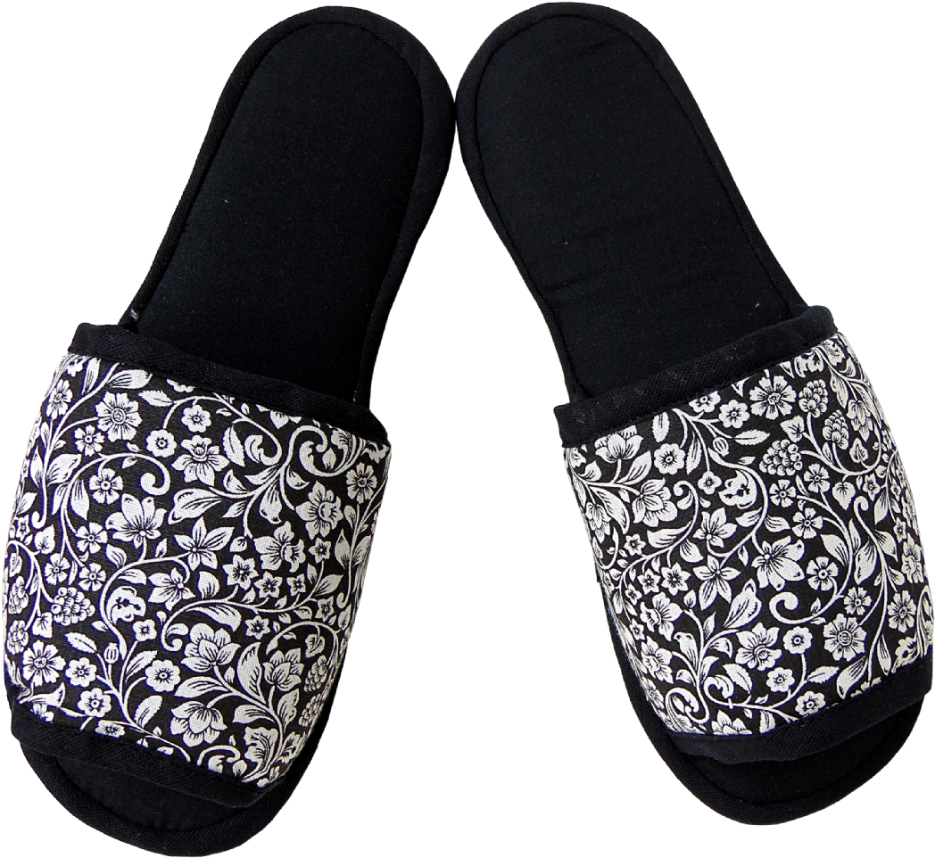 2002 Chinelo De Quarto Preto/floral - Chinelos De Quarto Feminino (1500x1125), Png Download