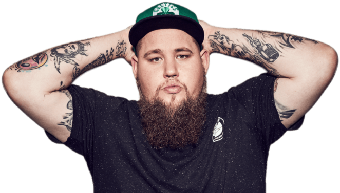 Ragn Bone Man Hands On Head - Rag N Bone Man 2016 (800x396), Png Download