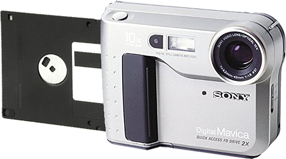 Sony's Mavica Fd71 Likes Floppy Disks, Hates Magnets - Mavica Camera (590x327), Png Download