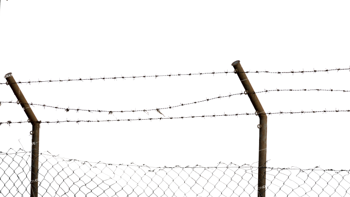 Barbed Wire Fence - Fence (720x405), Png Download