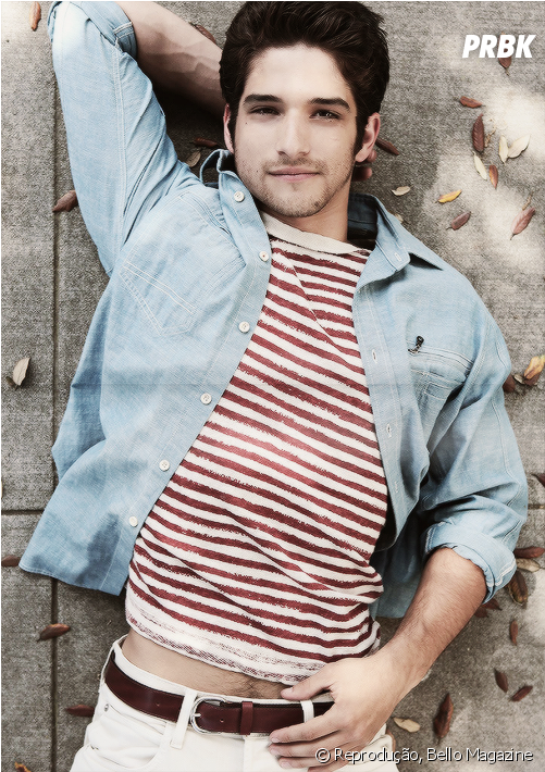 Tyler Posey, De &quot - Tyler Posey Bello Magazine (950x709), Png Download