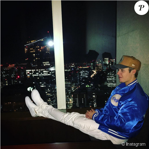 Justin Bieber Assure La Promotion De Son Nouvel Album (950x516), Png Download