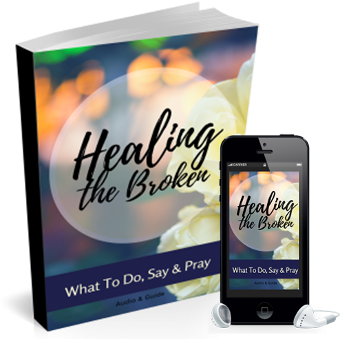 Mamahug Is A 75 Year Old Granny On A Mission To Change (637x660), Png Download