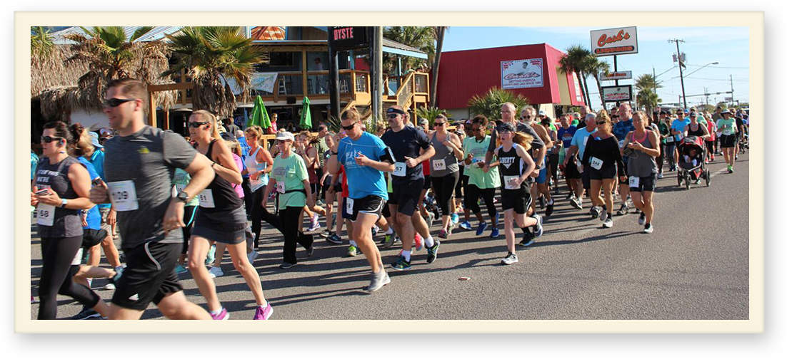 2018 Run For The Health Of It Photo Gallery - Marathon (1102x504), Png Download