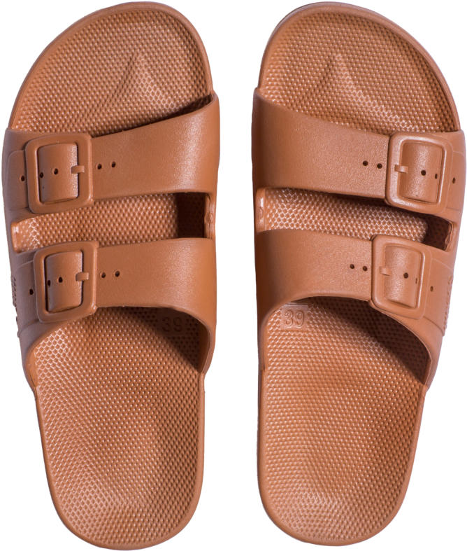 Freedom Moses Adult Slides Toffee Cool Kids Slides - Freedom Moses Toffee (702x800), Png Download