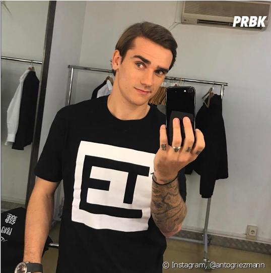 Antoine Griezmann Papa - Beaux Goss Du Monde (696x540), Png Download