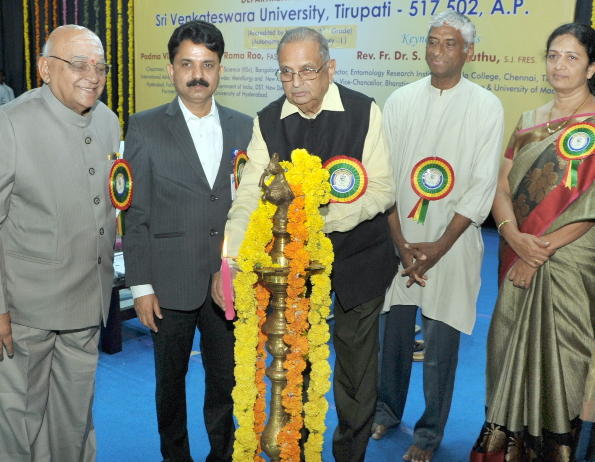 Inauguration Of National Conference On "innovations - Crew (2379x2379), Png Download