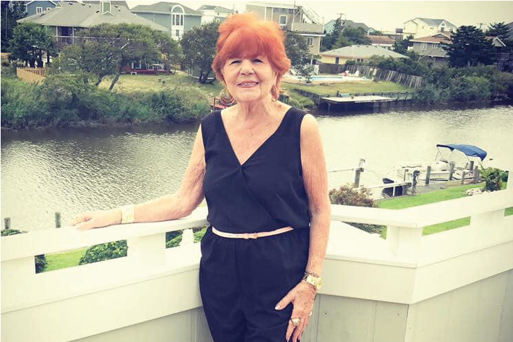 Tributes Lucy Pandeloglou - Girl (870x580), Png Download