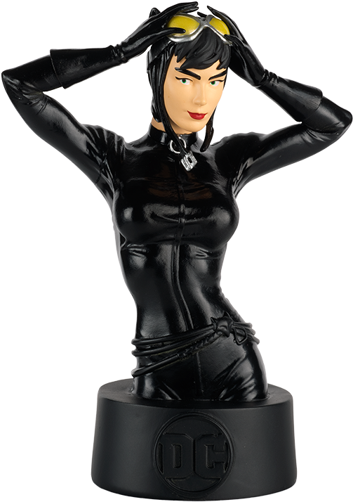 Issue 4 - Catwoman - Batman Universe Collector's Busts #18 (800x848), Png Download