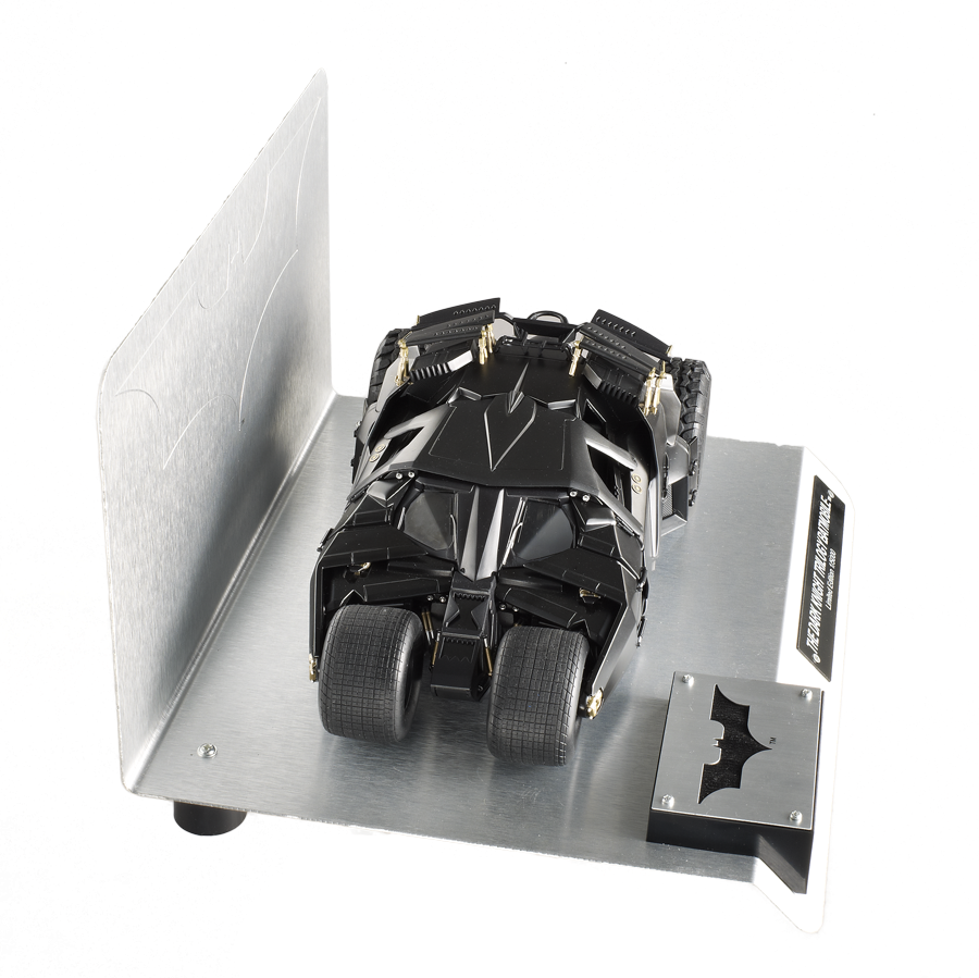 Elite “the Dark Knight” Trilogy Batmobile With Authentic - Gift Wrapping (900x899), Png Download