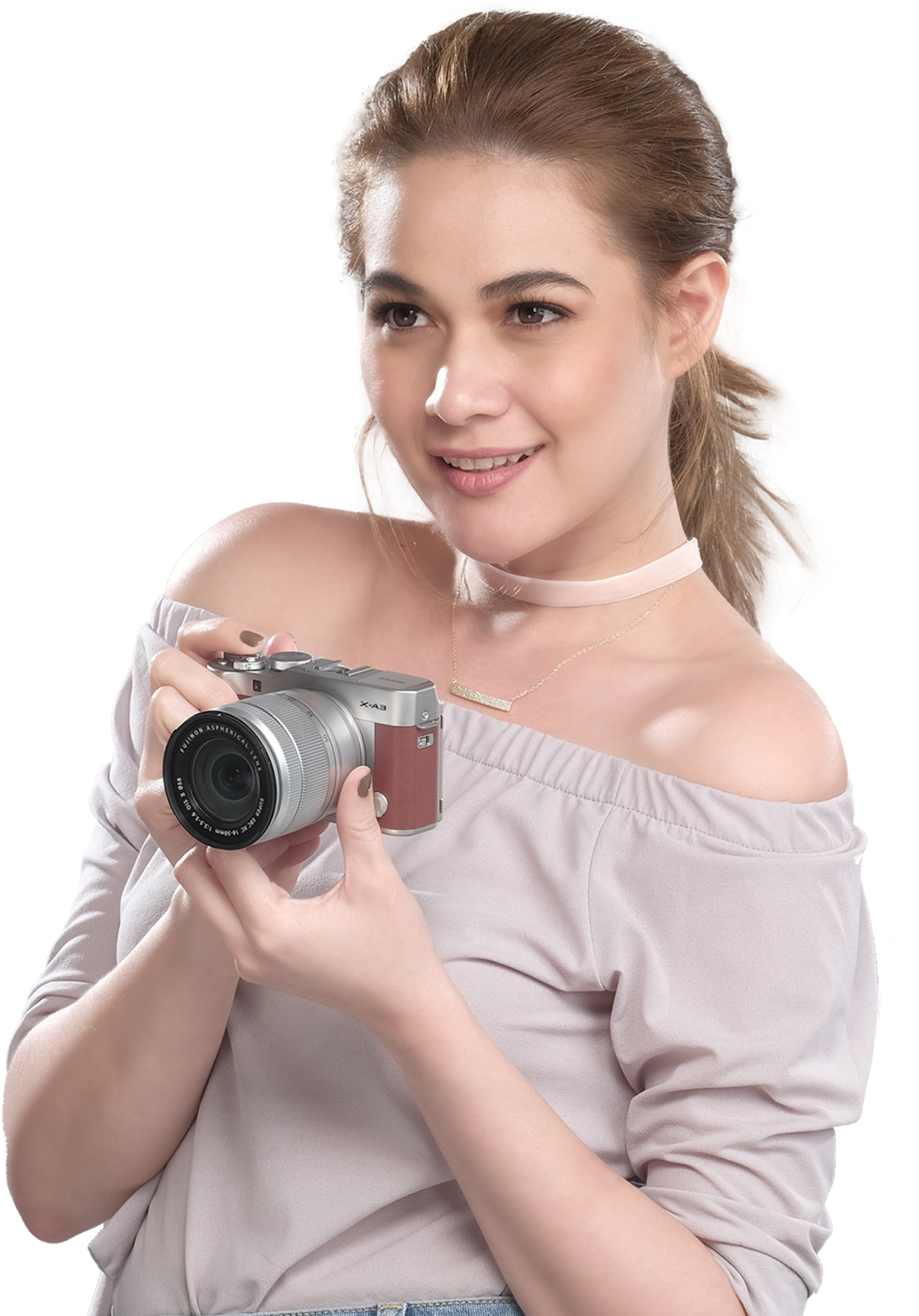 Usher In Christmas With Bea Alonzo's Diy Christmas - Bea Alonzo Fujifilm Camera (1131x1600), Png Download