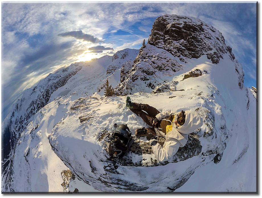 Man On Mountain Peak - Summit (1000x750), Png Download