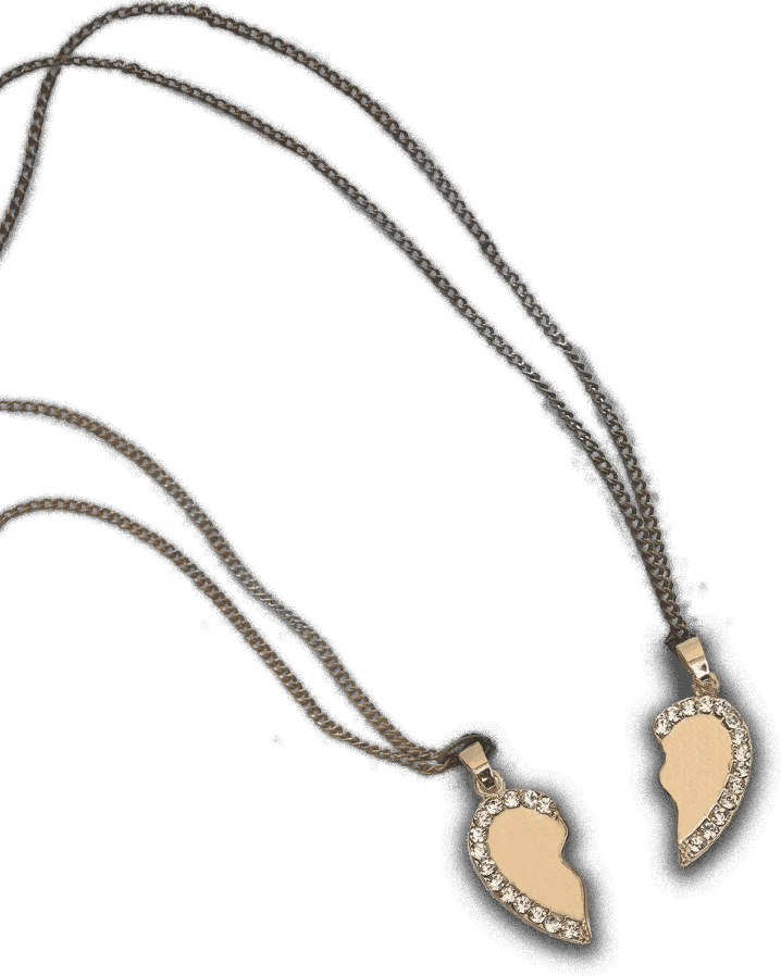 A Couple Of Years Before Deciding To Move To New York, - Locket (718x898), Png Download