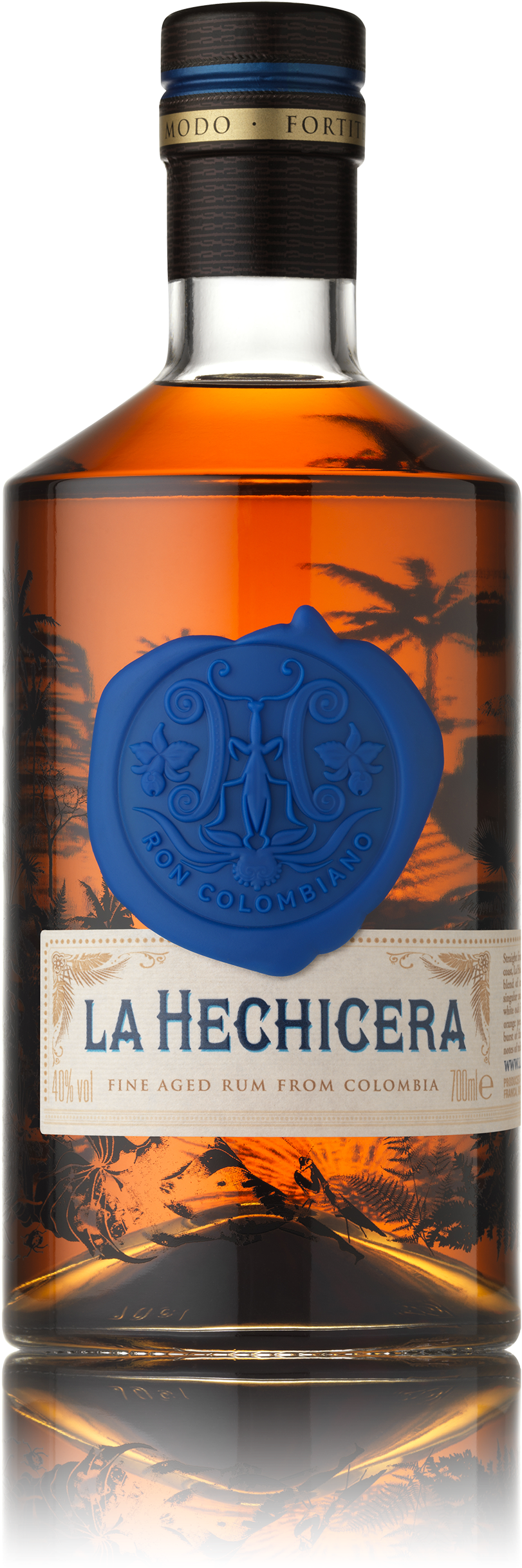 Rum - Http - //www - Perola - - La Hechicera Fine Aged Dark Rum (1200x2504), Png Download