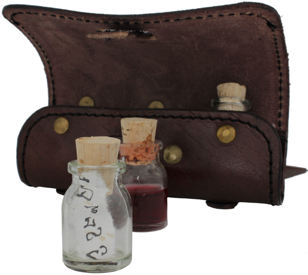 Small Glass Potion Bottle - Leather (600x600), Png Download