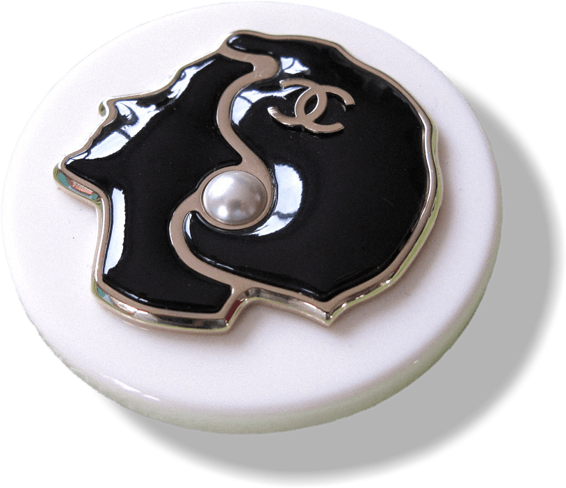 Chanel 2018 Black/white Resine Coco Pearl Gripoix Brooch, - Emblem (1000x752), Png Download