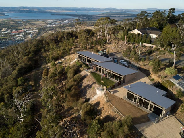 Luxury Modern Home 10 Min From The City Of Hobart - Aerial Photography (800x533), Png Download