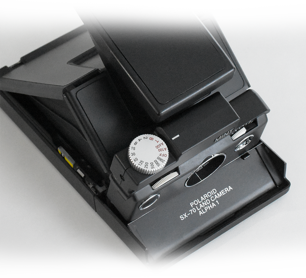 Time Machine Gives You Power Over Your Polaroid Film - Video Game Console (1000x910), Png Download