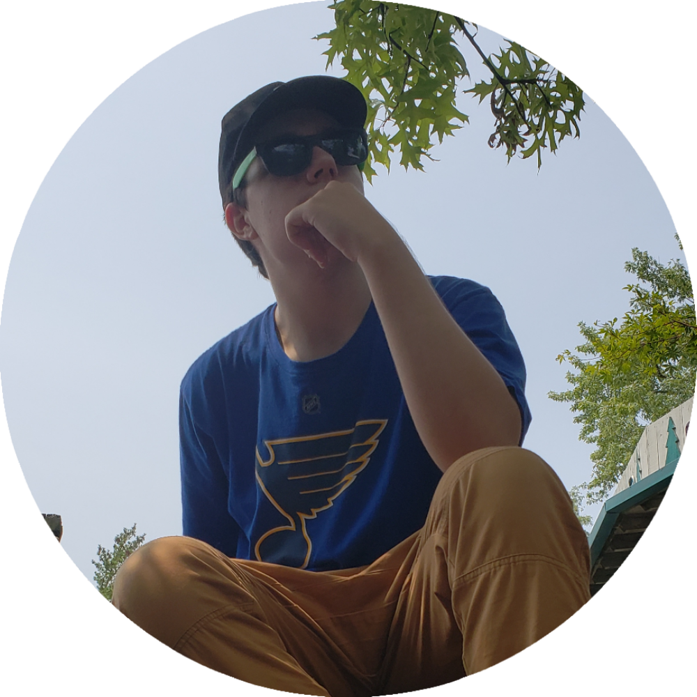 Drake / Owner - Sitting (1000x1000), Png Download