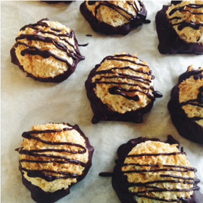 The New Bakery At The Olney House Is In The Original - Sandwich Cookies (800x400), Png Download