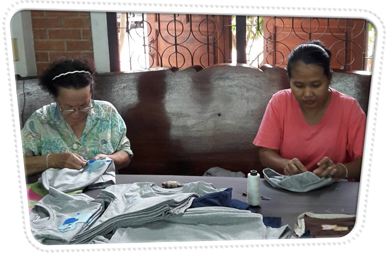 The Merchandise Is Manufactured In Northern Thailand - Sitting (753x497), Png Download